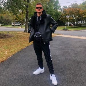 Meet your Posher, Gion